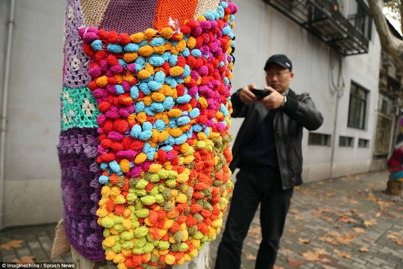 Cách Thực Hiện Yarn Bombing